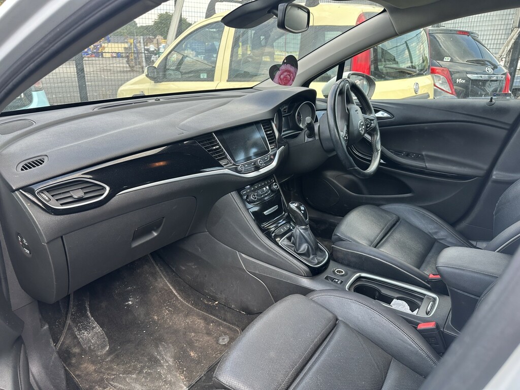Vauxhall Astra 1.6 Cdti Biturbo Elite Nav White #6