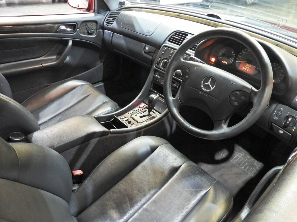Mercedes-Benz CLK 2.3L Avantgarde Red #4