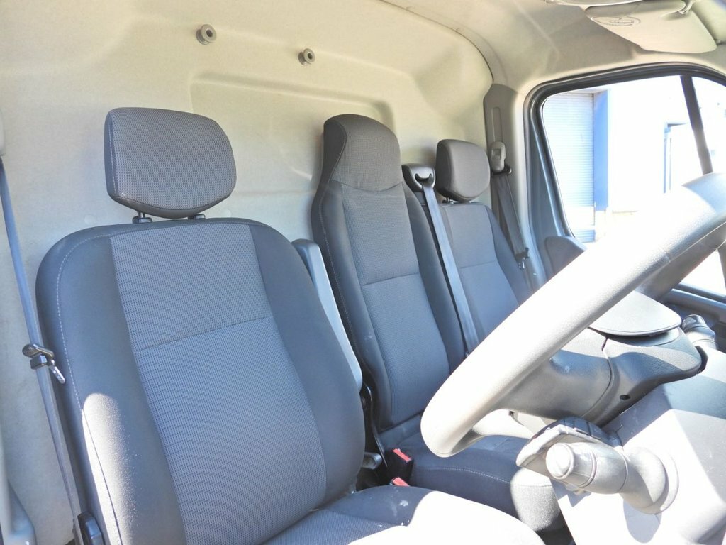 Renault Master Lwb Fwd Lm35dci 135 Business Medium Roof Van White #21