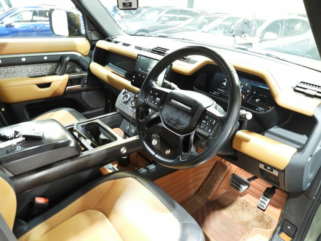Land Rover Defender 110 3L X-dynamic Hse Green #4