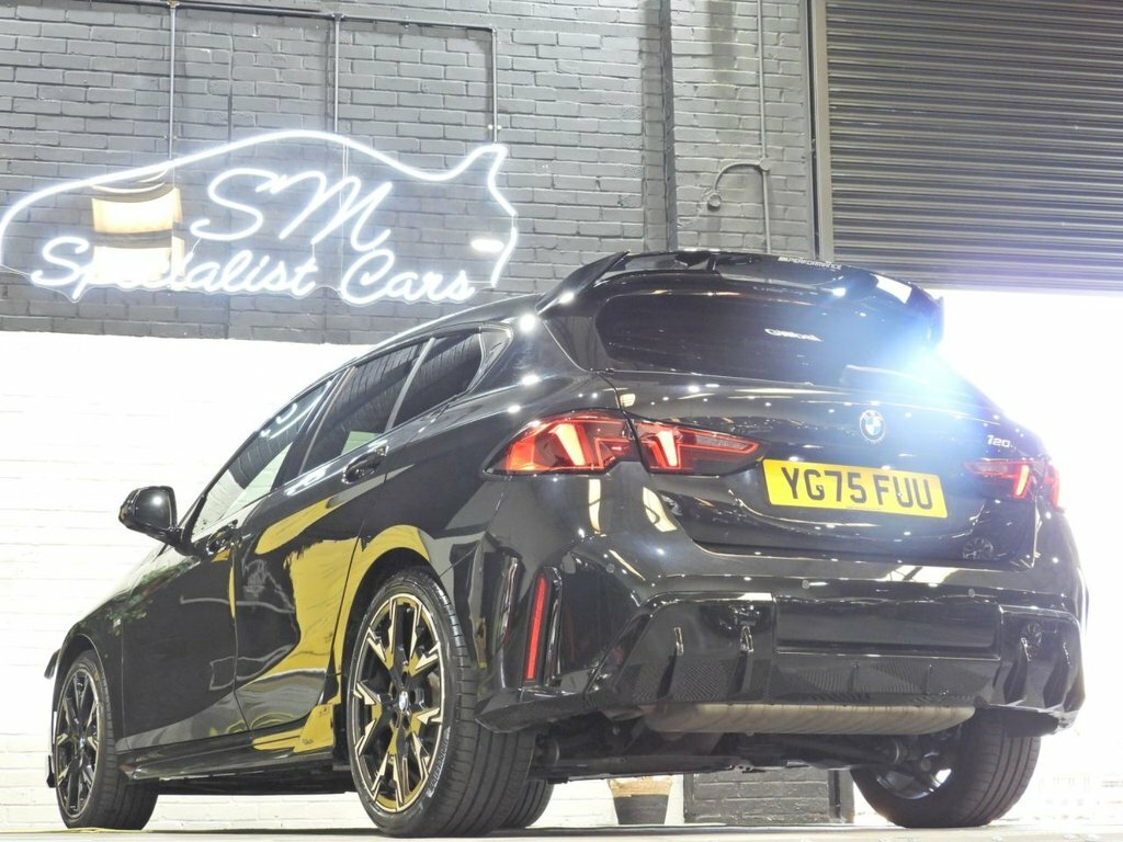 BMW 1 Series 1.5L M Sport Black