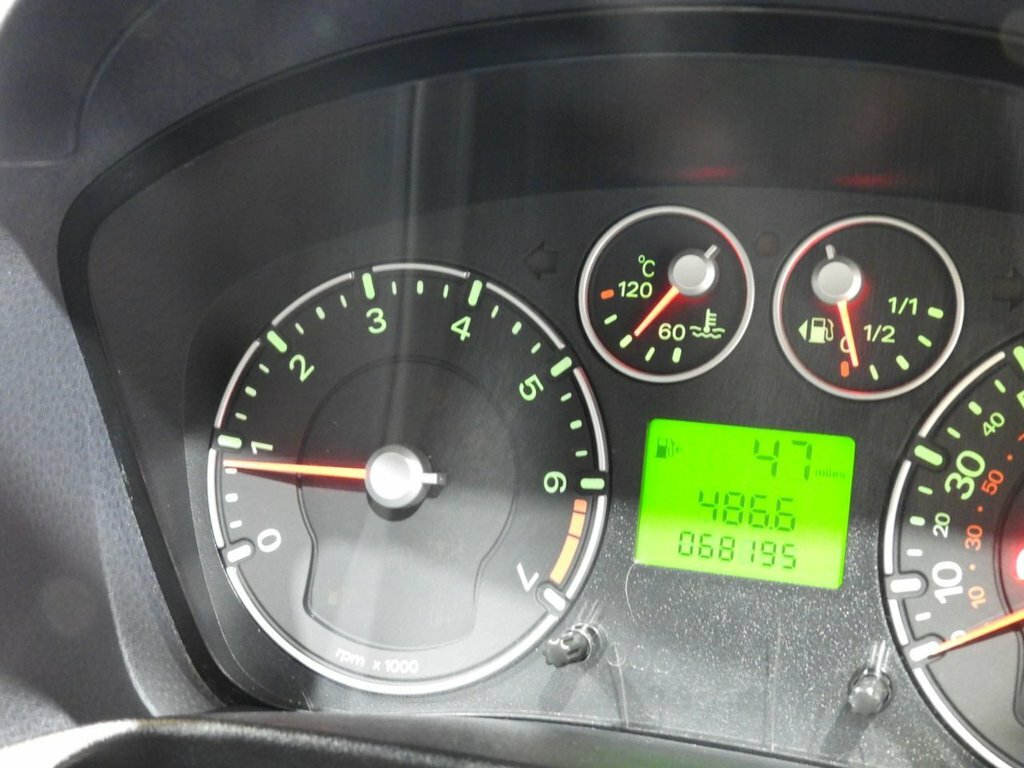 Ford Fiesta 1.6 Zetec S Awesome Car. A One Off 44,000 Mile Black #27