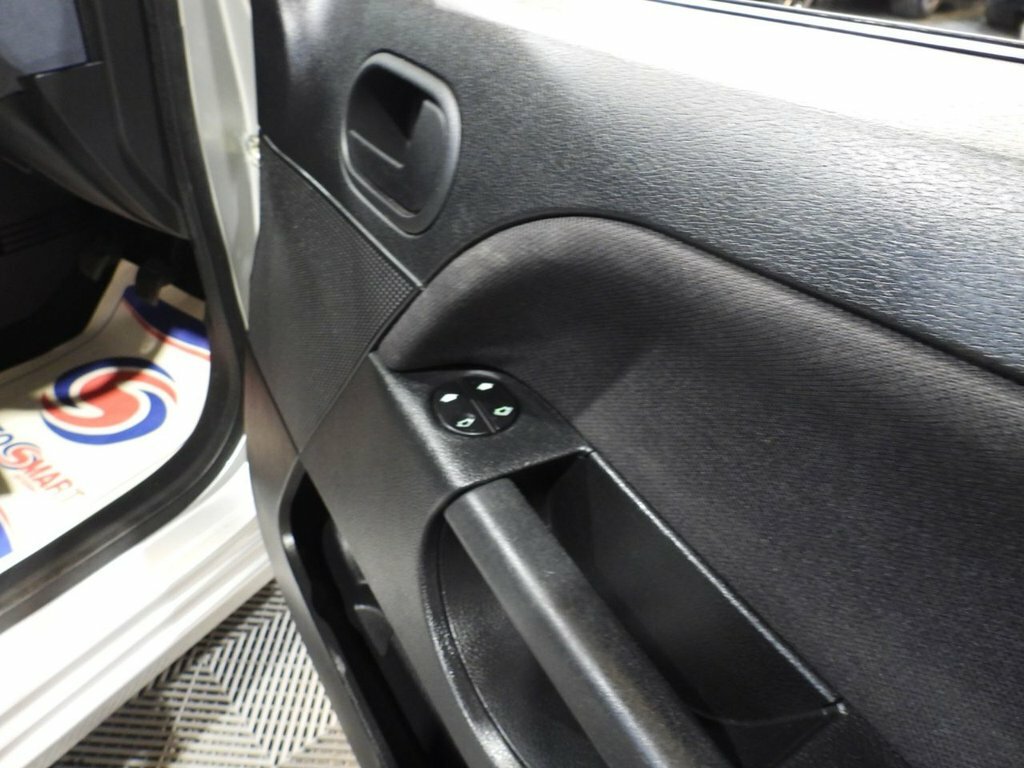 Ford Fiesta 1.6 Zetec S Awesome Car. A One Off 44,000 Mile Black #25