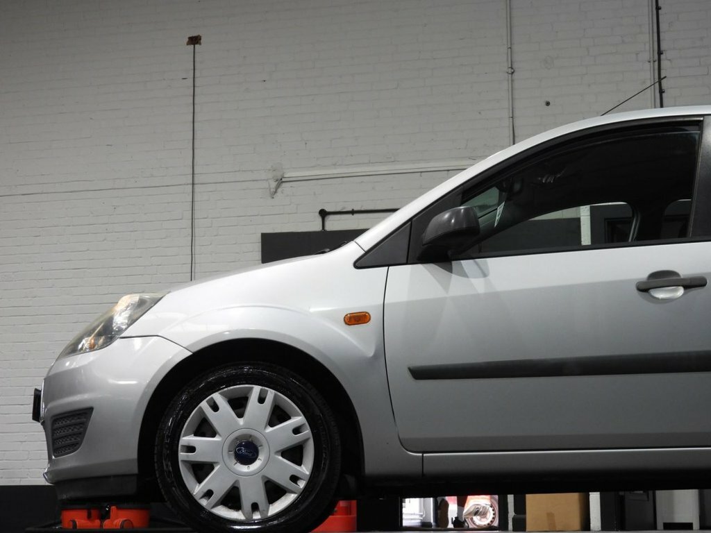 Ford Fiesta 1.6 Zetec S Awesome Car. A One Off 44,000 Mile Black #14