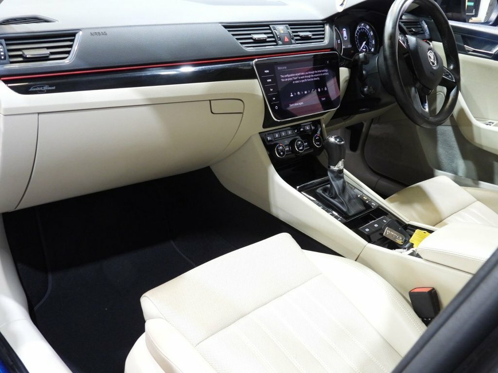 Skoda Superb 2L Laurin Klement Black #4