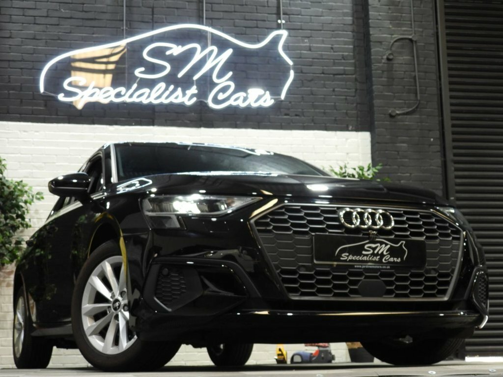 Audi A3 1L Technik Black #2