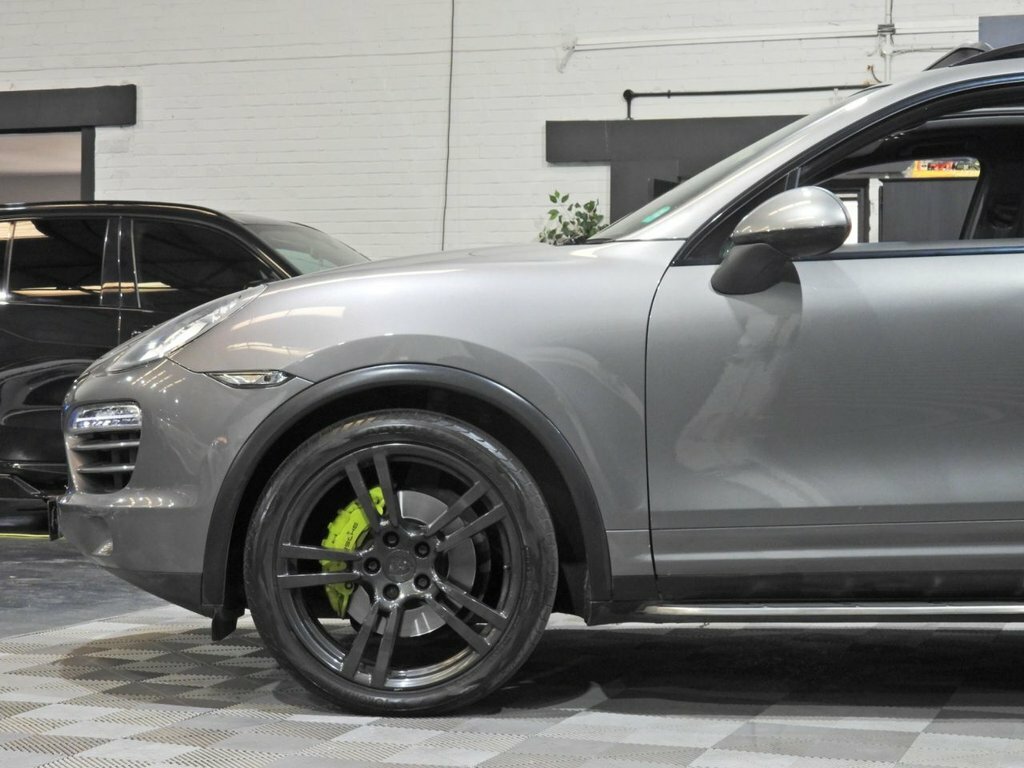 Porsche Cayenne 3L Null Silver #9