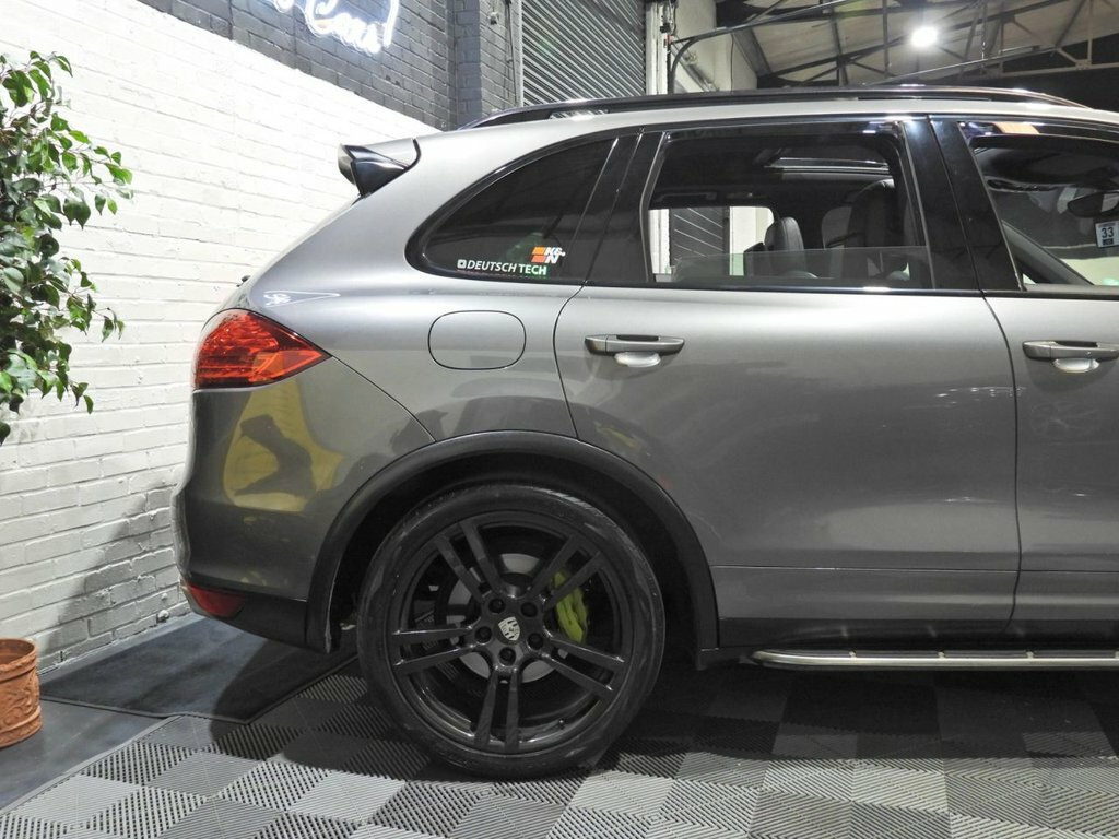 Porsche Cayenne 3L Null Silver #25