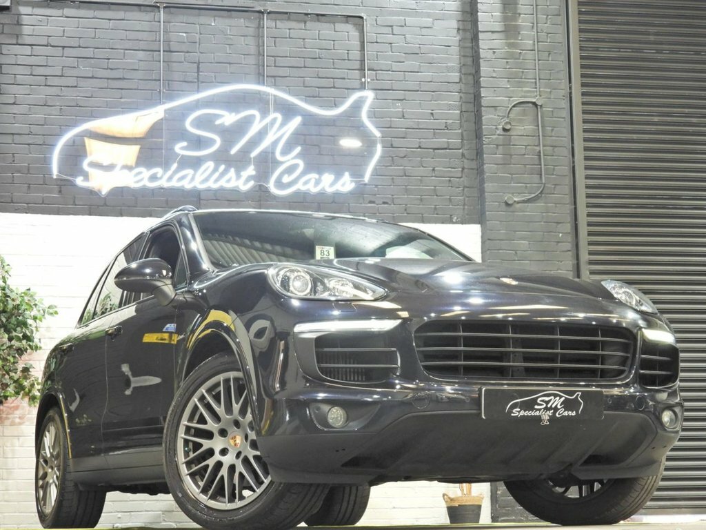 Porsche Cayenne 3L Platinum Edition Black