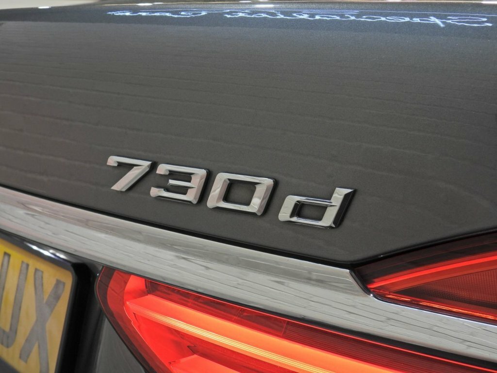 BMW 7 Series Silver #24