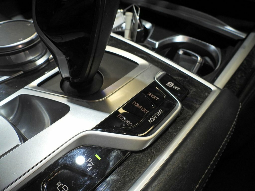 BMW 7 Series Silver #38
