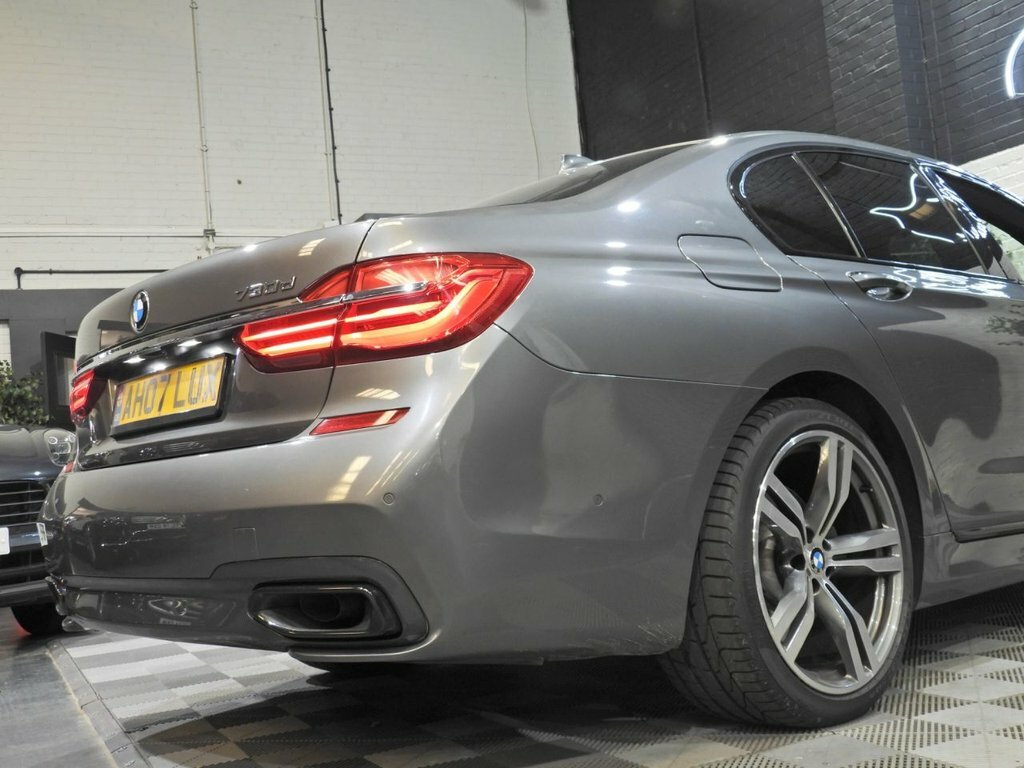 BMW 7 Series Silver #42