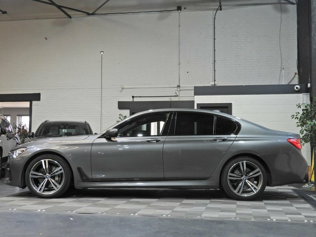 BMW 7 Series Silver #15