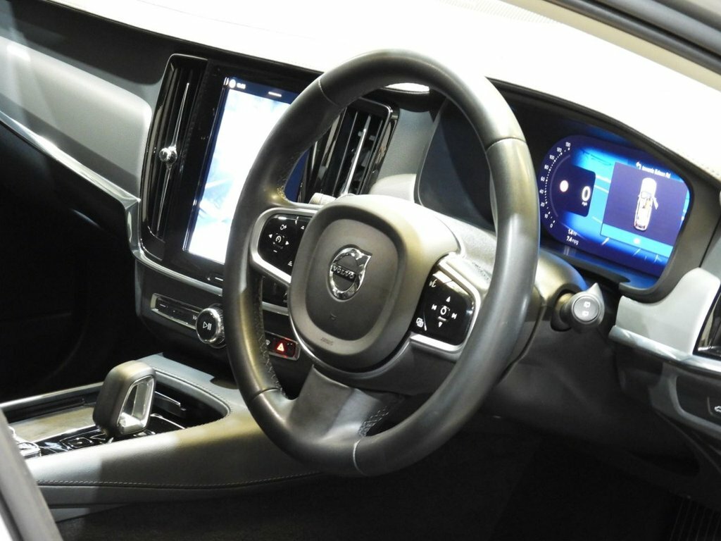 Volvo V90 2.0 B5p Plus Dark Blue #17