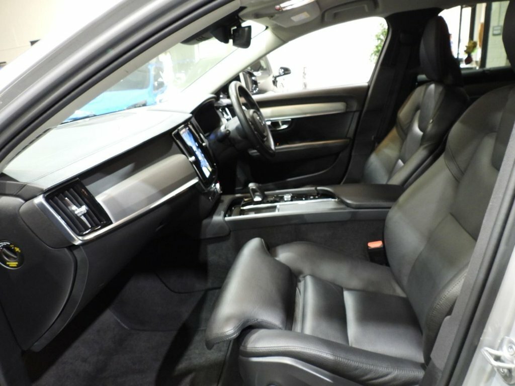 Volvo V90 2.0 B5p Plus Dark Blue #24