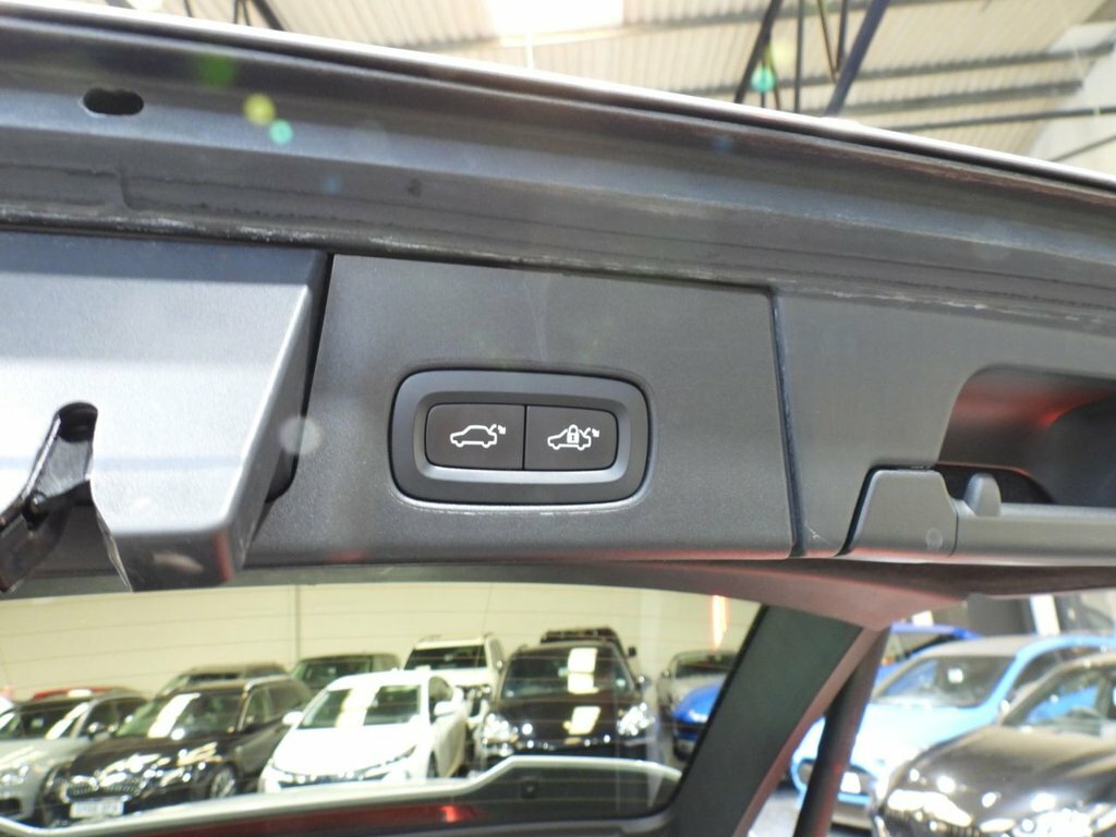 Volvo V90 2.0 B5p Plus Dark Blue #20