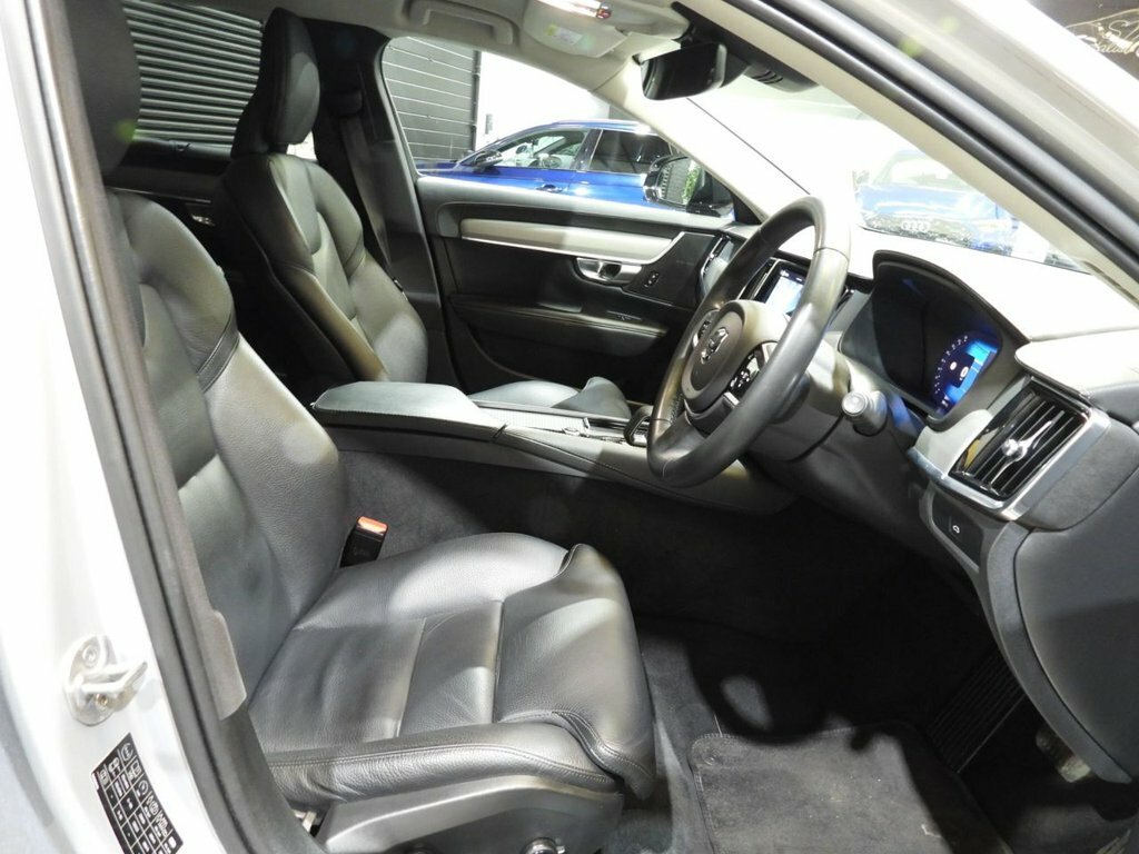 Volvo V90 2L Plus Silver #3