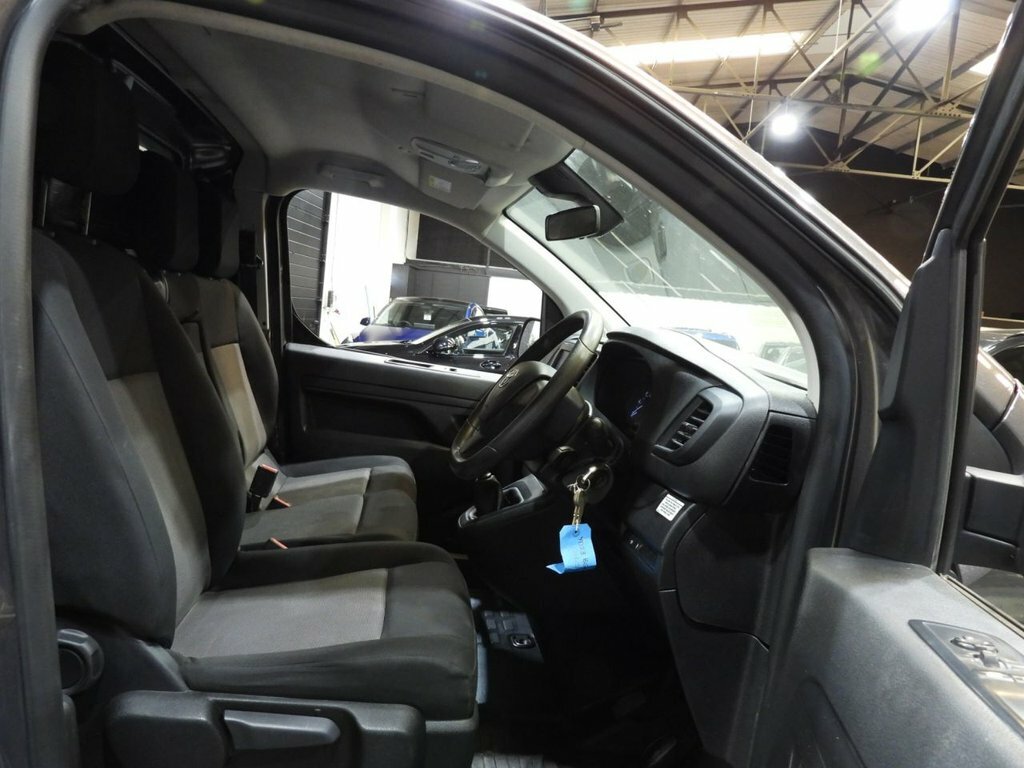 Toyota PROACE 2L 2.0D Design Medium Panel Van 6Dr White #11
