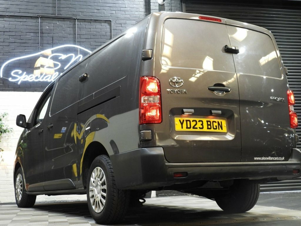 Toyota PROACE 2L Icon 6Dr Grey #5