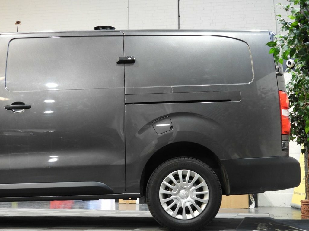 Toyota PROACE 2L Icon 6Dr Grey #6