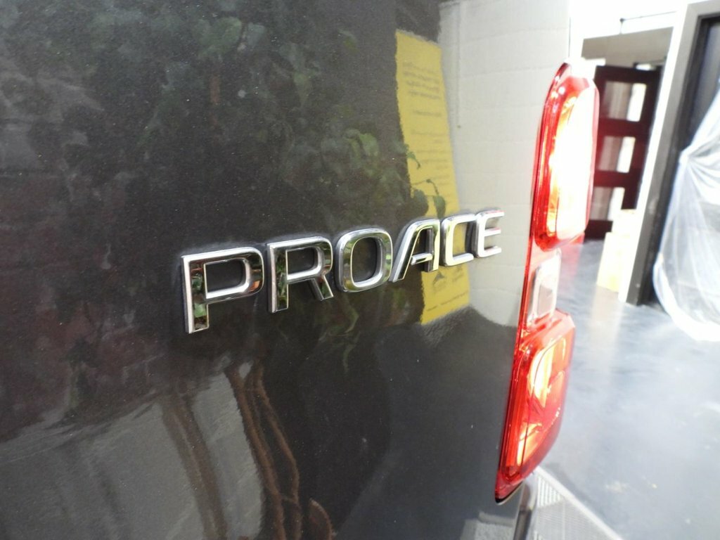 Toyota PROACE 2L 2.0D Design Medium Panel Van 6Dr White #25