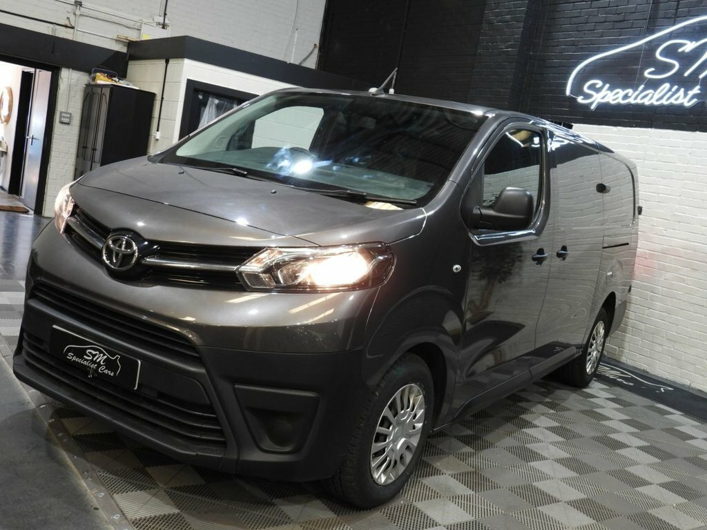 Toyota PROACE 2L 2.0D Design Medium Panel Van 6Dr White #15