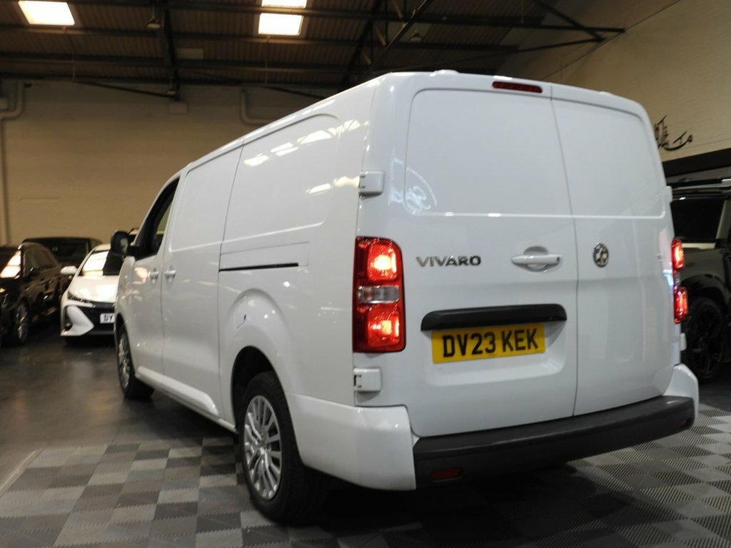 Vauxhall Vivaro 1.5L Pro 6Dr White #6