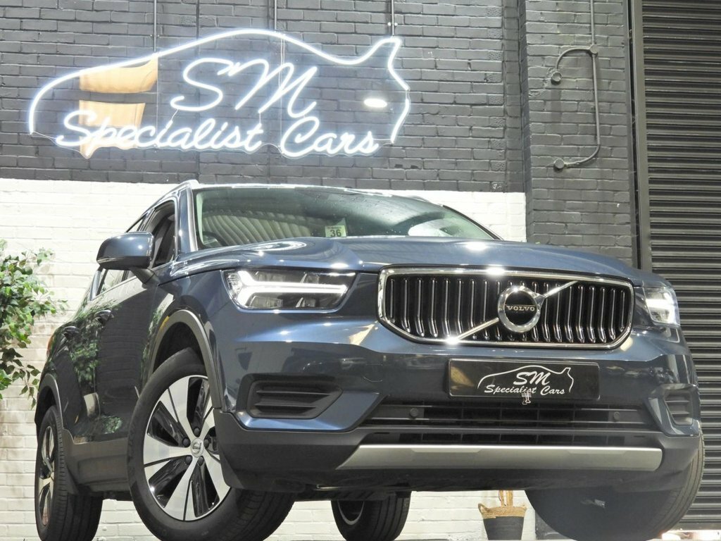 Volvo XC40 1.5L Core Blue #4