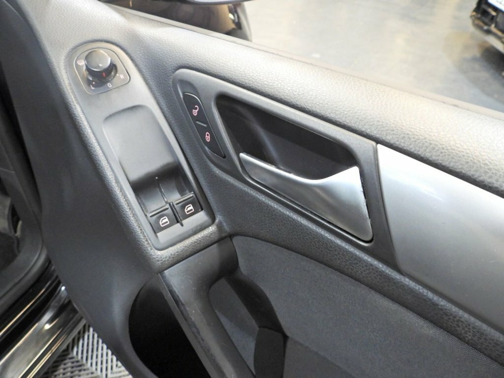 Volkswagen Golf 1.4 Tsi Match 122Ps  #24