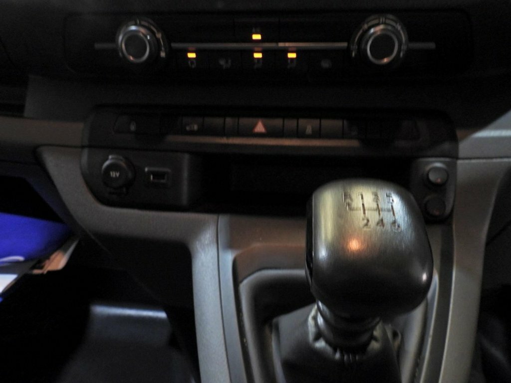 Fiat Scudo 2L Tecnico 6Dr White #29
