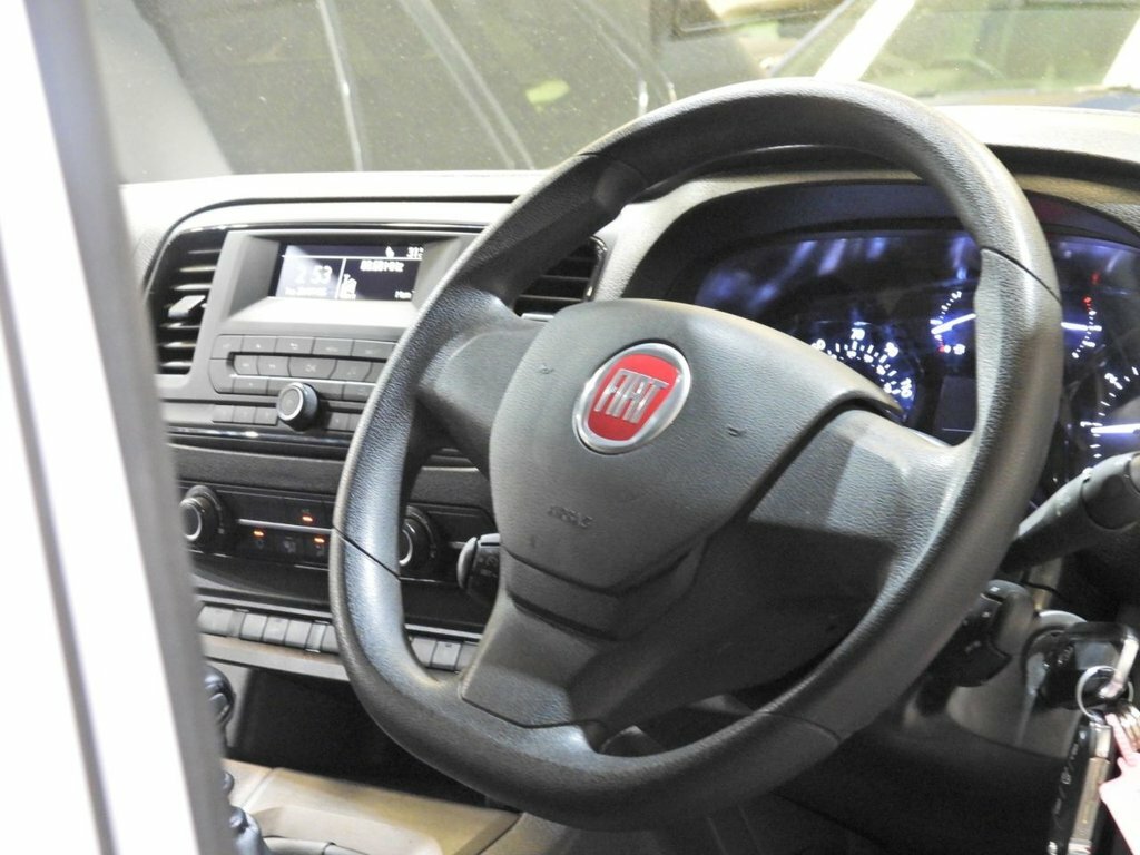 Fiat Scudo 2L Tecnico 6Dr White #42