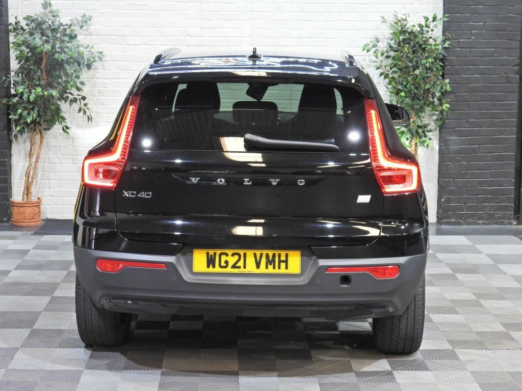 Volvo XC40 1.5L R-design Black #6