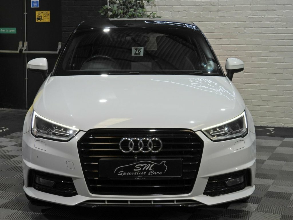 Audi A1 1.6L Black Edition White #6