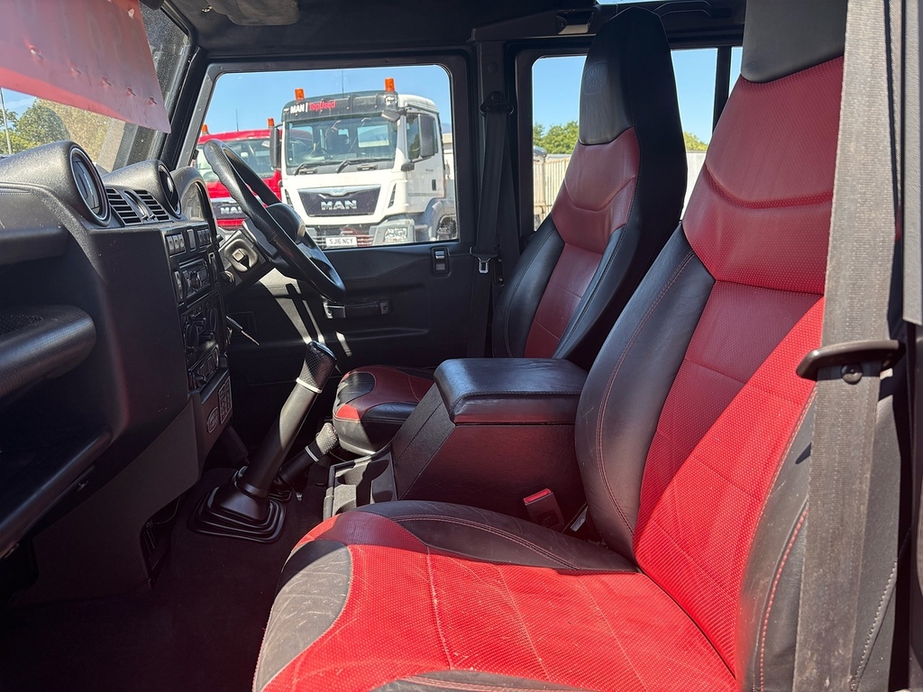 Land Rover Defender 110 Td Xs Station Wagon Black #10