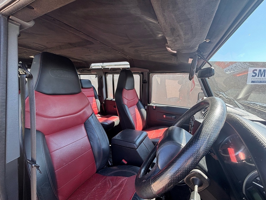 Land Rover Defender 110 Td Xs Station Wagon Black #8