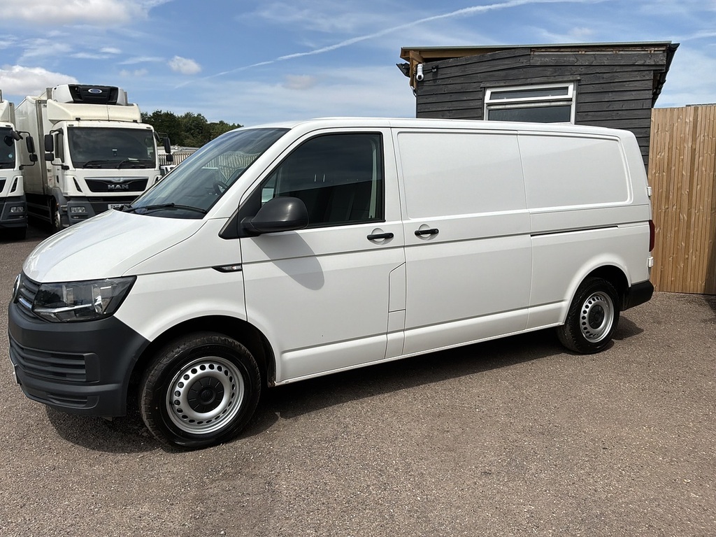 Volkswagen Transporter T28 102Ps Startline Long Wheel Base White #3