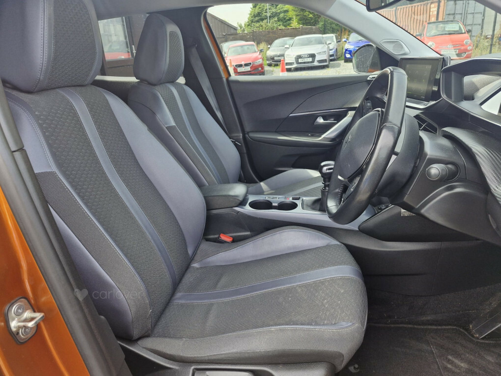 Peugeot 2008 Allure Puretech Ss #5