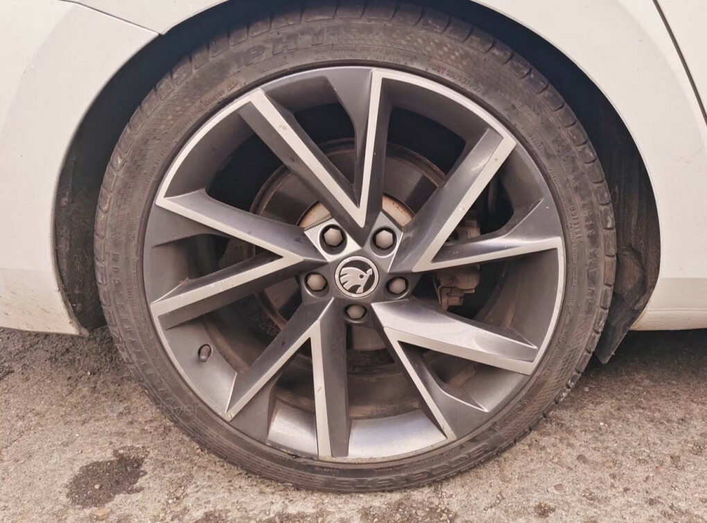 Skoda Superb Sportline Tdi  #4