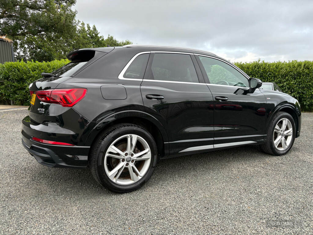 Audi Q3 40 Tdi Quattro S Black #4