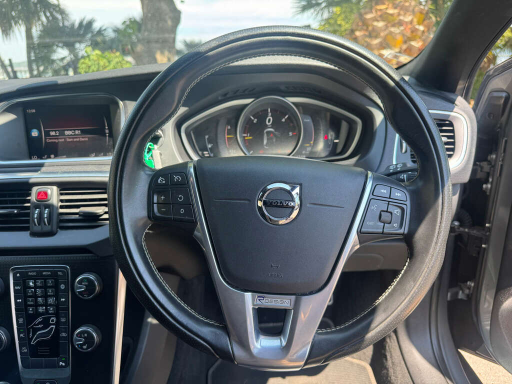Volvo V40 2.0 R-design Pro D2 HL19TXV Grey #5