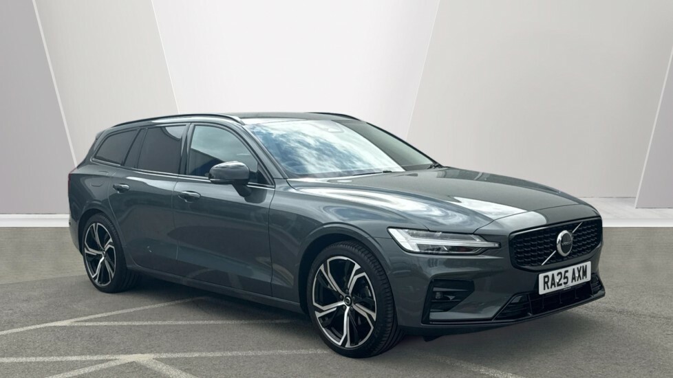Volvo V60 Plus, B4 Mild Hybrid, Dark