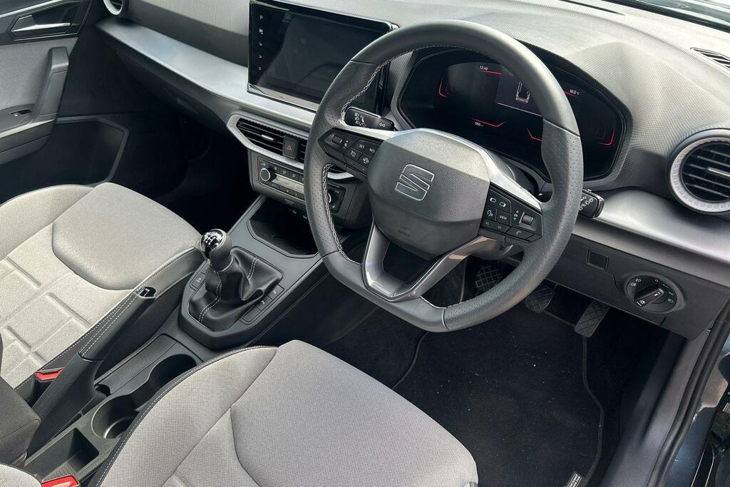 Seat Arona 1.0 Tsi 115 Fr First Edition HK75ZTP Grey #6