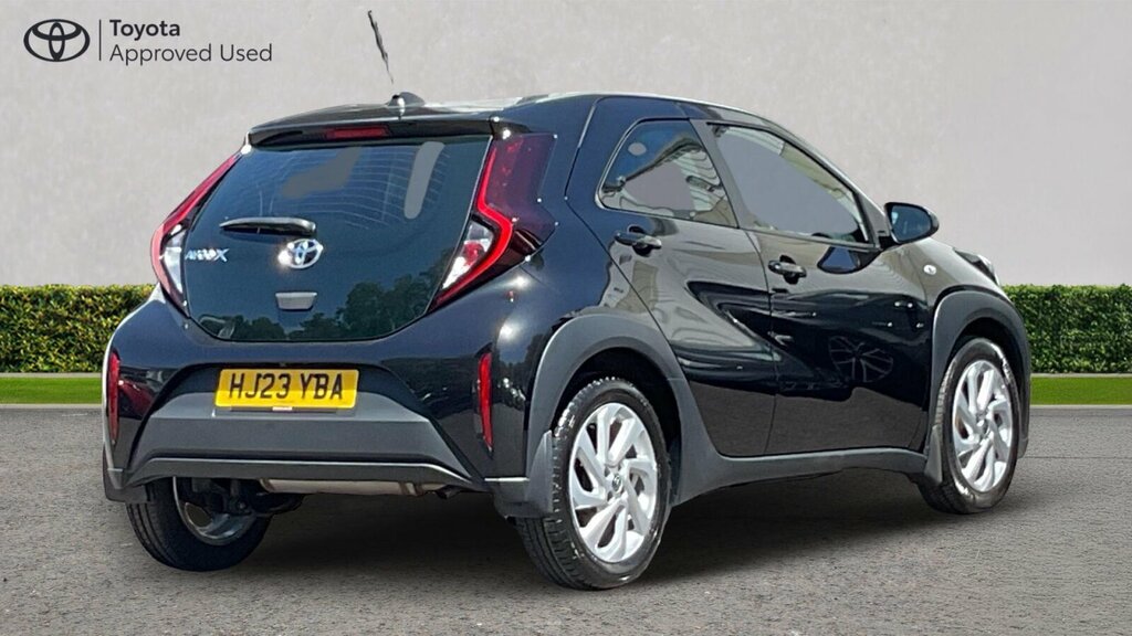 Toyota Aygo X 1.0 Vvt-i Pure Euro 6 Ss HJ23YBA Black #3
