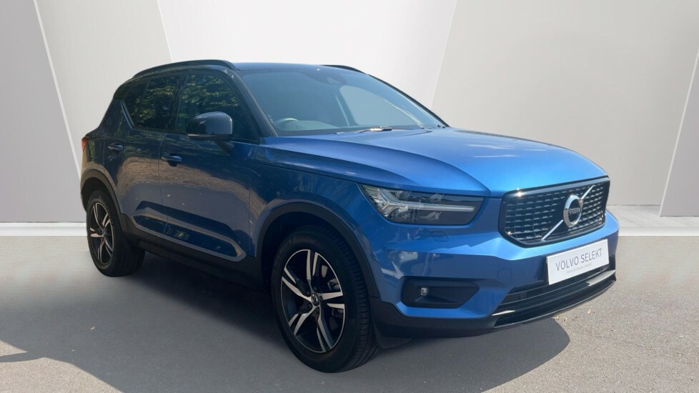 Volvo XC40 R-design, B4 Mild Hybrid Blue