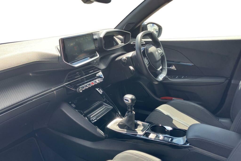 Peugeot 2008 1.2 Puretech Gt Euro 6 Ss FG72AUO White #2