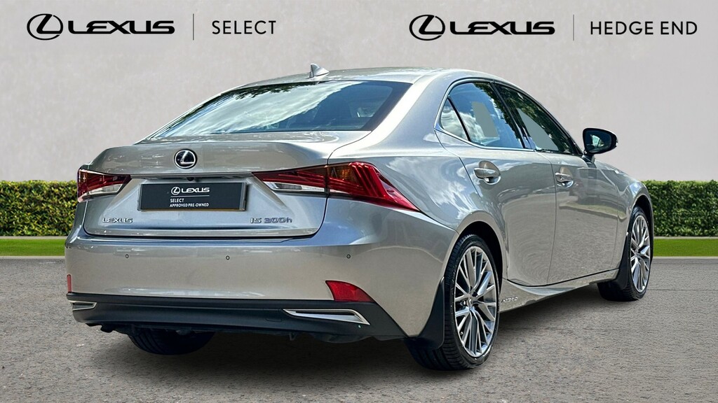 Lexus IS 2.5 300H Saloon Hybrid E-cvt Euro 6 S Silver #2