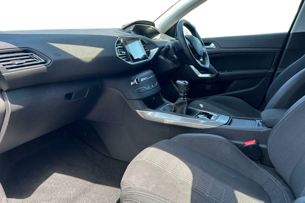 Peugeot 308 1.2 Puretech Allure Premium Euro 6 Ss Black #2