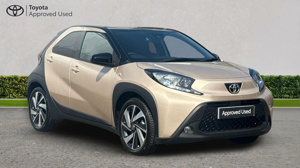 Toyota Aygo X 1.0 Vvt-i Edge Euro 6 Ss HD24WDC Beige #2