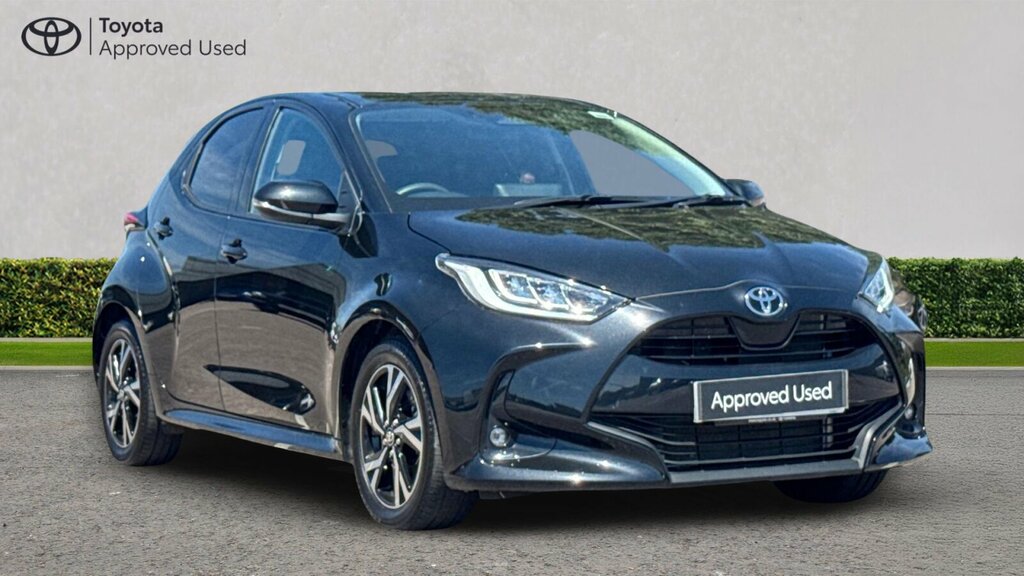 Toyota Yaris 1.5 Vvt-h Design Hatchback Hybrid E-cvt Black