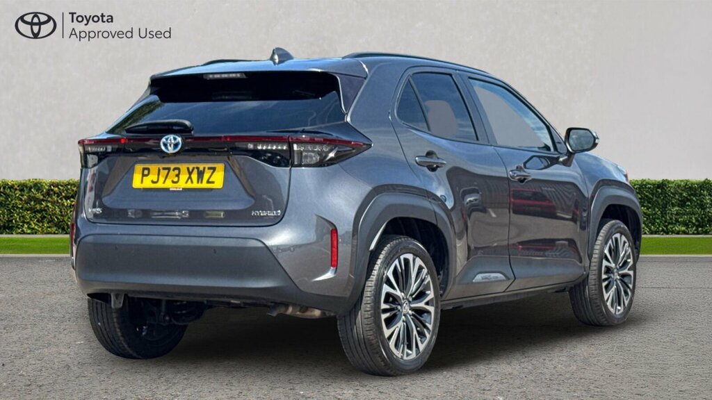 Toyota Yaris Cross 1.5 Vvt-h Excel Suv Hybrid E-cvt Euro 6 PJ73XWZ Grey #2